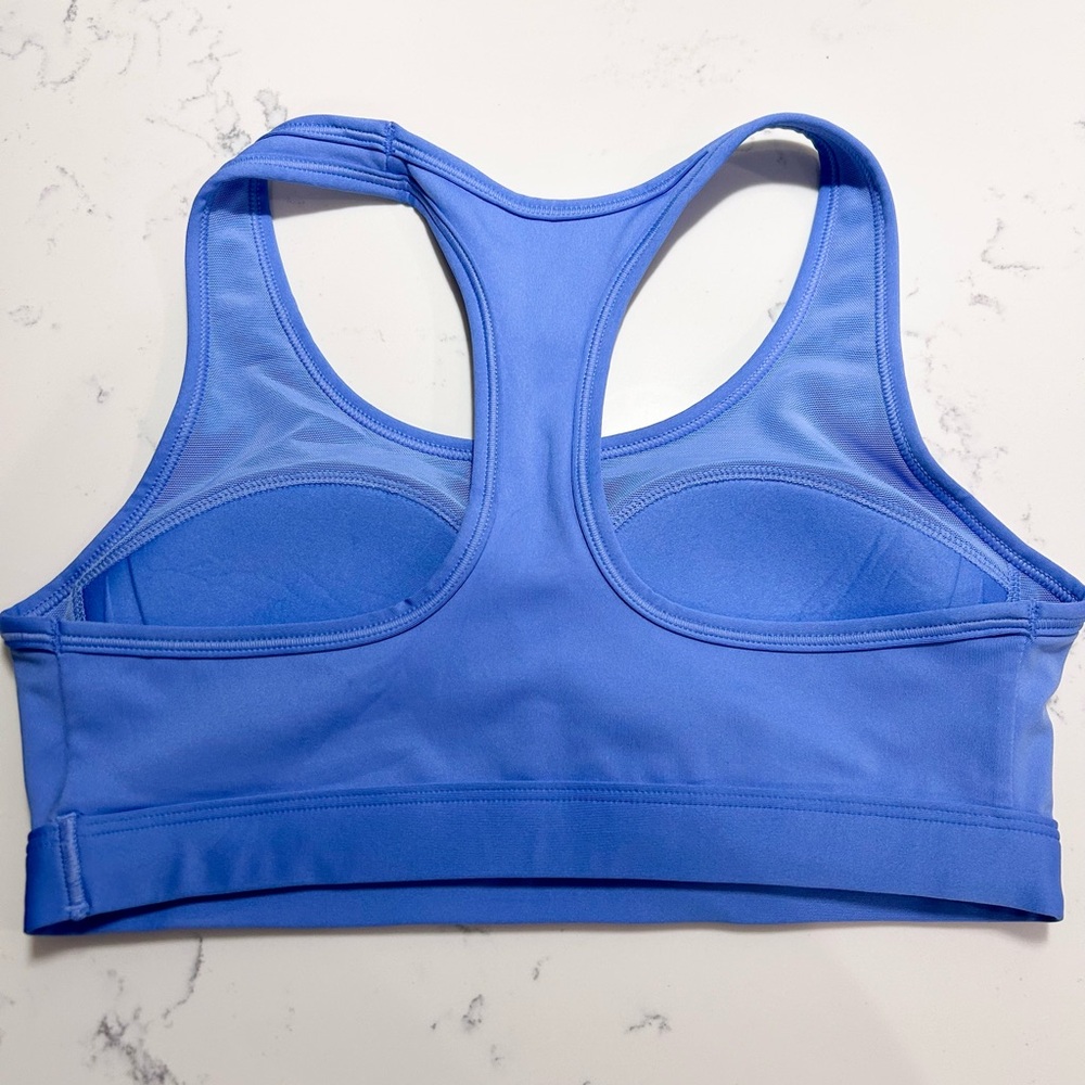❥𝗡𝗜𝗞𝗘: Women's Swoosh DRI-FIT Sports Bra - Picture 5 of 6